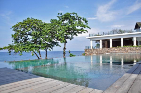Гостиница Rajavilla Lombok Resort  Batu Layar